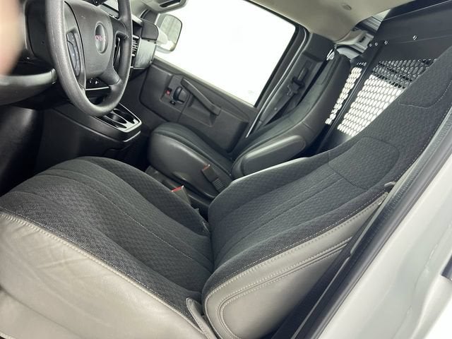 2025 GMC Savana Cargo Work Van