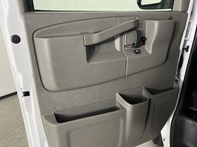 2025 GMC Savana Cargo Work Van