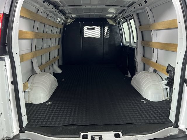 2025 GMC Savana Cargo Work Van