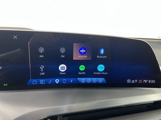 2026 Cadillac VISTIQ Platinum