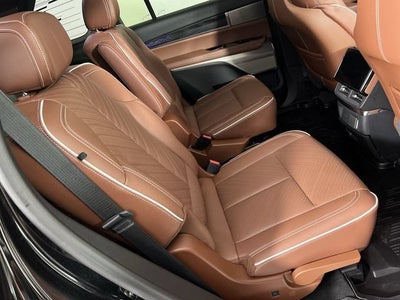 2026 Cadillac VISTIQ Platinum