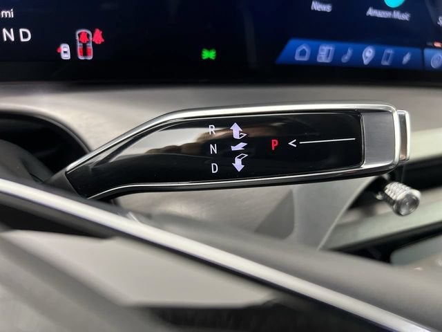 2026 Cadillac VISTIQ Platinum