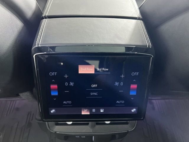 2026 Cadillac VISTIQ Platinum