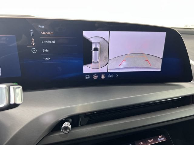 2026 Cadillac VISTIQ Platinum