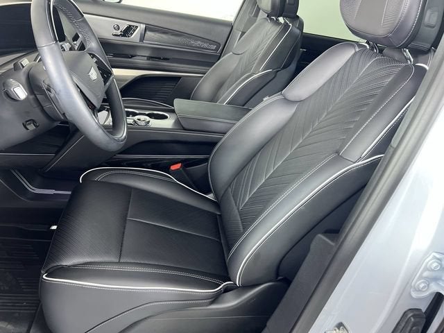 2026 Cadillac VISTIQ Platinum