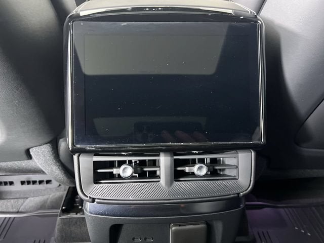 2026 Cadillac VISTIQ Platinum