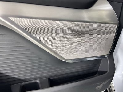 2026 Cadillac VISTIQ Platinum