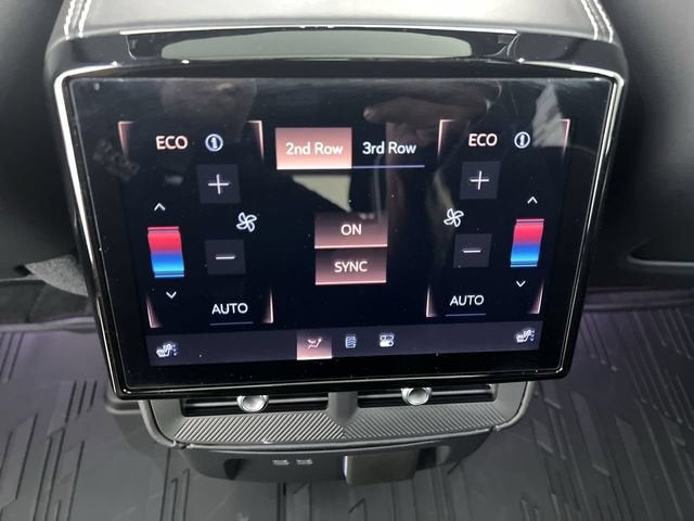2026 Cadillac VISTIQ Platinum