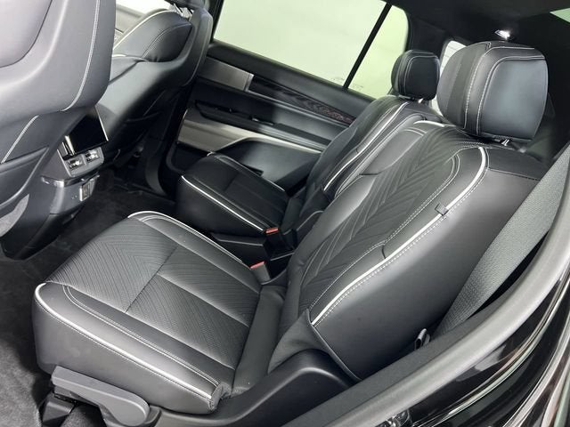 2026 Cadillac VISTIQ Platinum