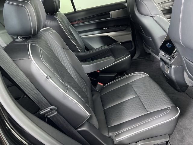 2026 Cadillac VISTIQ Platinum