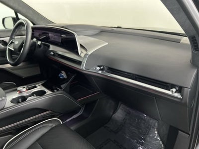 2026 Cadillac VISTIQ Platinum
