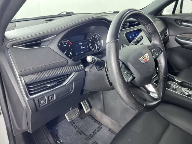2023 Cadillac XT4 FWD Sport