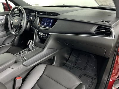 2024 Cadillac XT6 Luxury