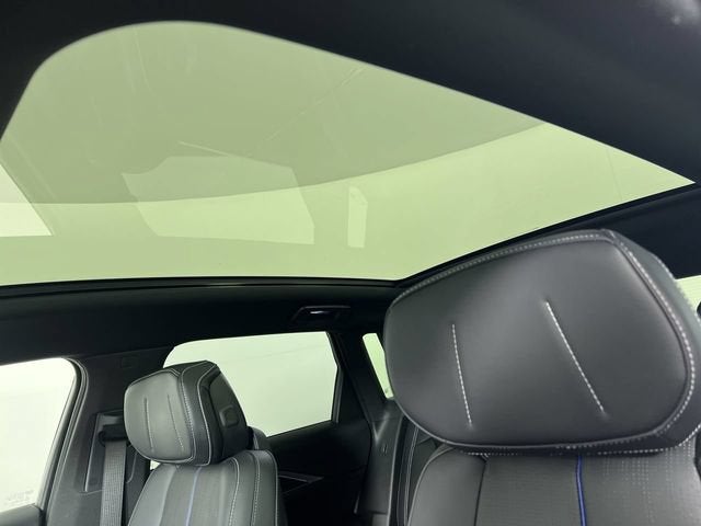 2024 Cadillac LYRIQ Luxury 1