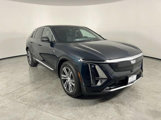 2024 Cadillac LYRIQ Luxury 1