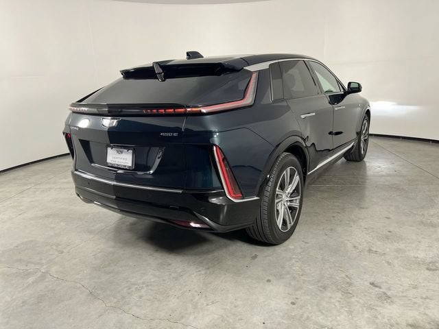 2024 Cadillac LYRIQ Luxury 1