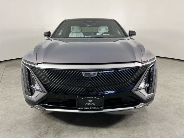 2024 Cadillac LYRIQ Luxury 2