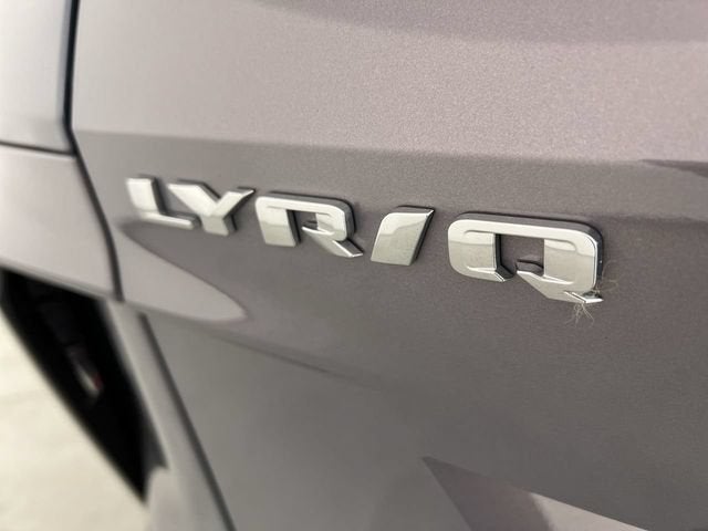 2024 Cadillac LYRIQ Luxury 2