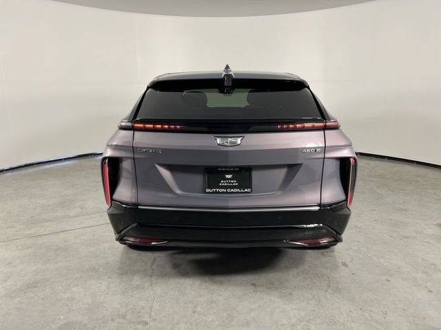 2024 Cadillac LYRIQ Luxury 2