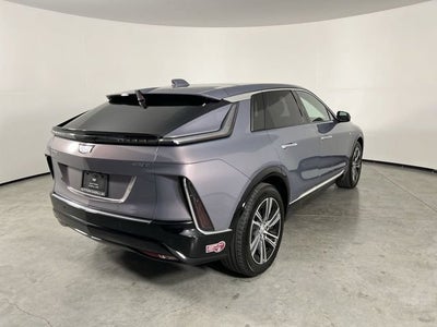 2024 Cadillac LYRIQ Luxury 2