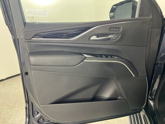 2022 Cadillac Escalade Sport
