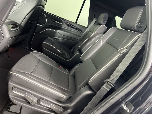 2022 Cadillac Escalade Sport
