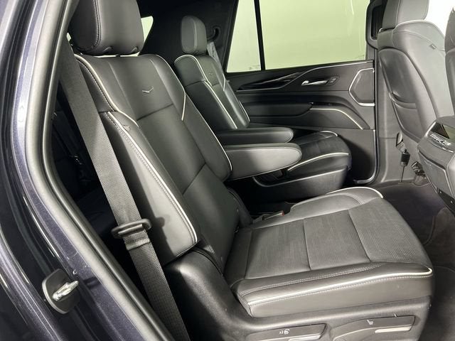 2022 Cadillac Escalade Sport