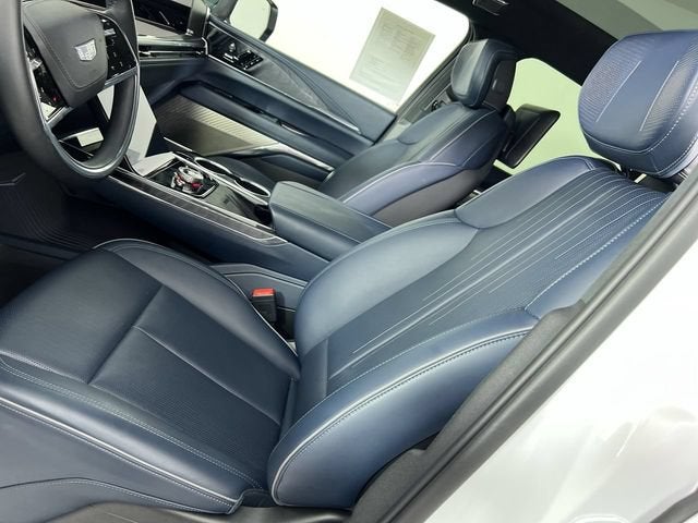 2025 Cadillac ESCALADE IQ Sport 2