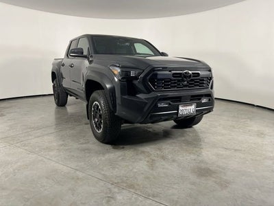 2026 Toyota Tacoma 4WD SR5