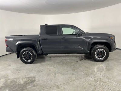 2026 Toyota Tacoma 4WD SR5