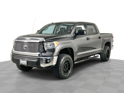 2017 Toyota Tundra SR5 5.7L V8