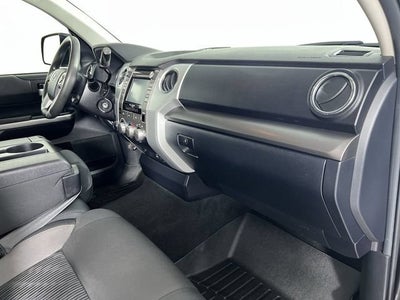 2017 Toyota Tundra SR5 5.7L V8