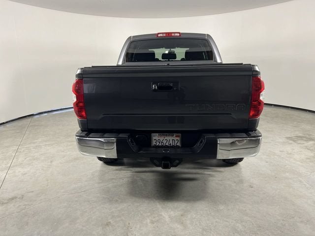2017 Toyota Tundra SR5 5.7L V8