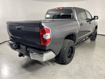 2017 Toyota Tundra SR5 5.7L V8