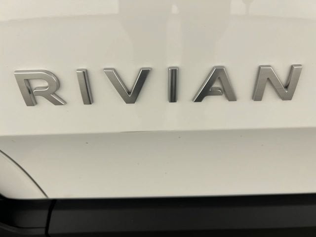 2024 RIVIAN R1T Adventure