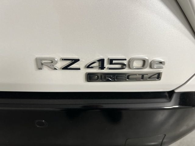 2023 Lexus RZ 450e Luxury
