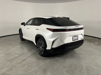 2023 Lexus RZ 450e Luxury