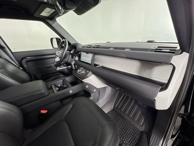 2023 Land Rover Defender S